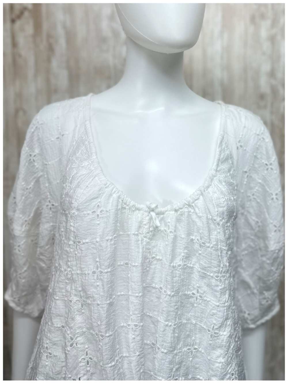 Free People Bop Around White Eyelet Romper NWT ~ Size XS ~ Item #6064 - Picture 7 of 11